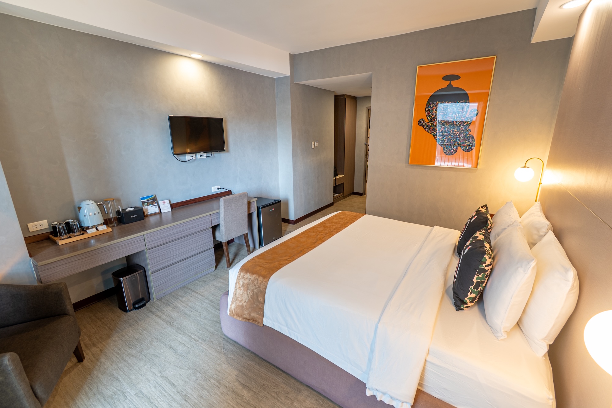 Deluxe King Room